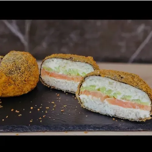 Sushi burger 