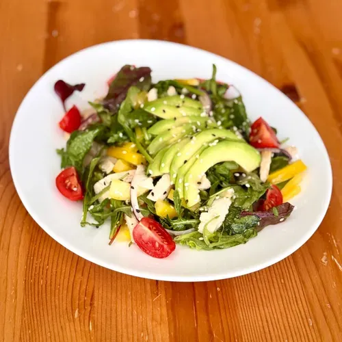 Salata de pui cu avocado